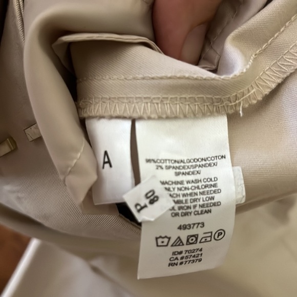 Ann Taylor Cream Stretched Crop Length - Picture 10 of 12